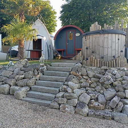 Ch'Ti Tonneau Hotel La Neuville-du-Bosc Exterior foto